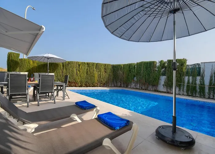 El Boticari By Aguilarent Denia