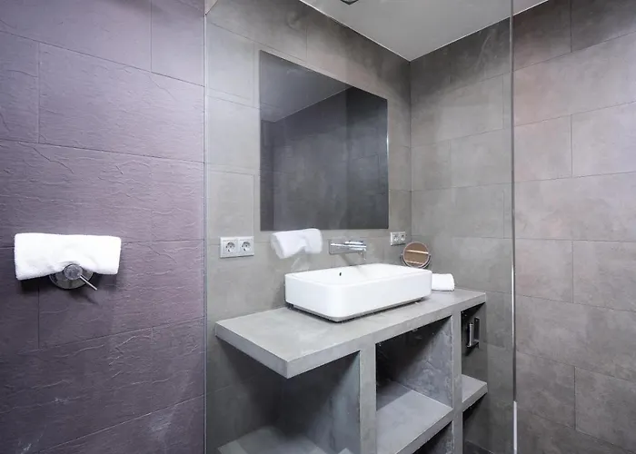 El Boticari By Aguilarent *