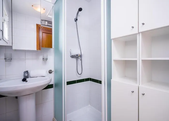 El Boticari By Aguilarent * Denia