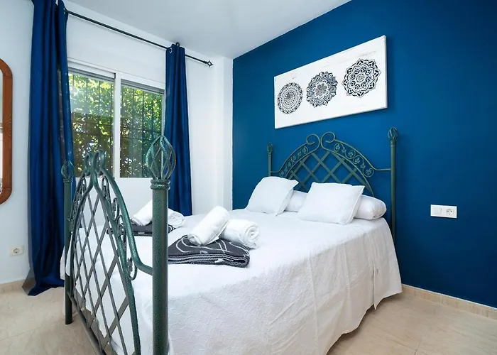 El Boticari By Aguilarent Denia